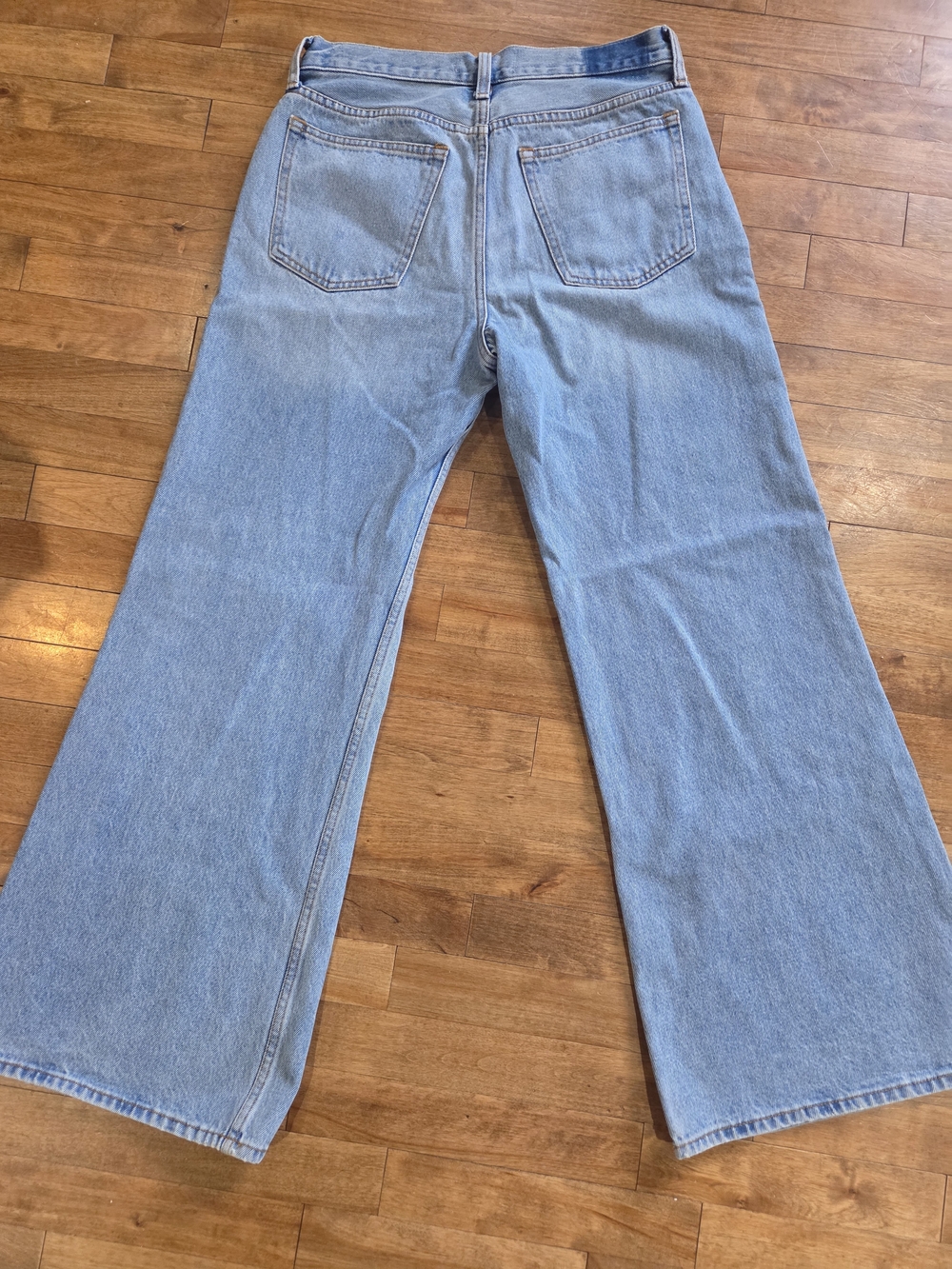 Abercrombie & Fitch Baggy Boot Mid Rise Light Blue Jeans